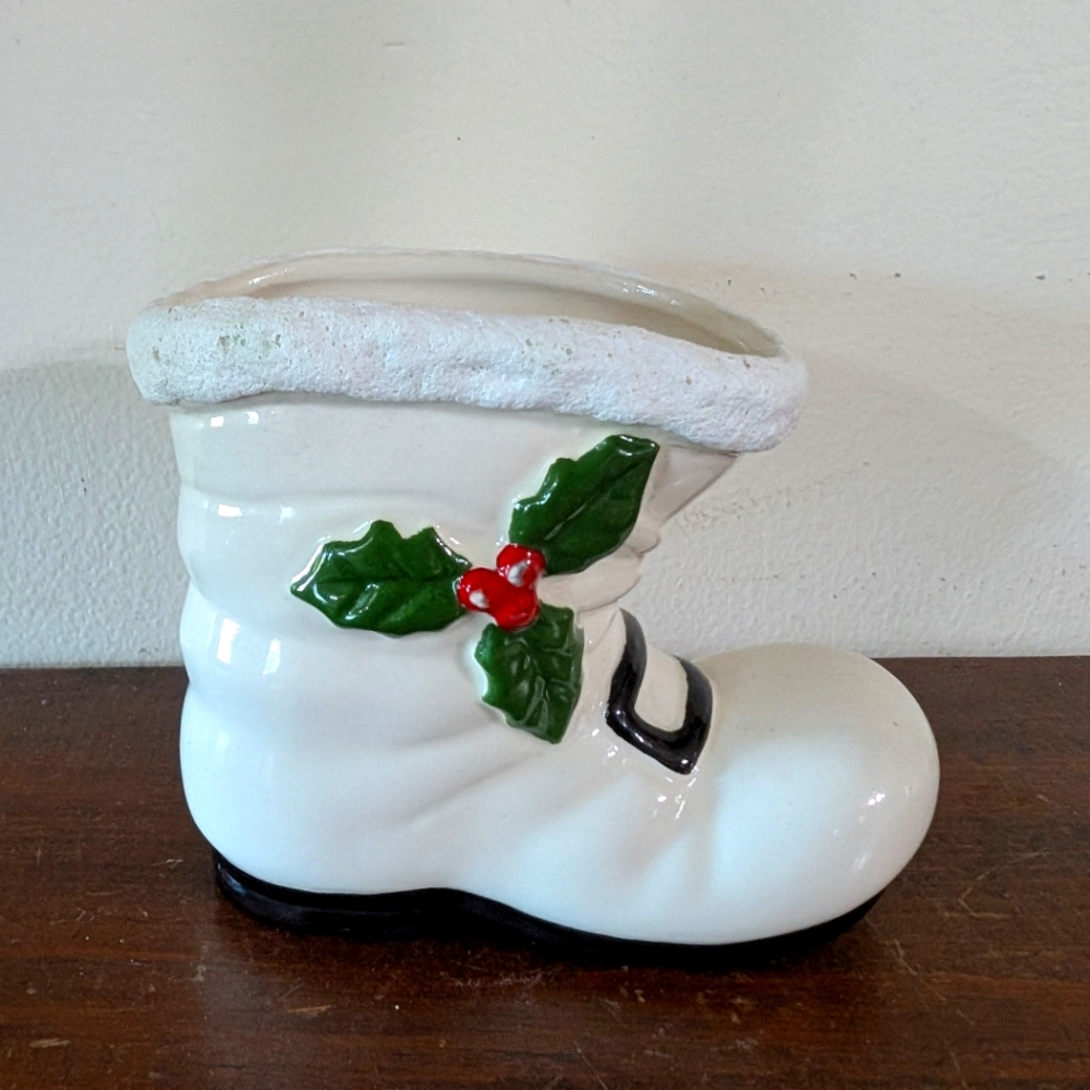 Vintage Ceramic Santa Boot White Green Holly Red Berries Christmas Holiday Decor